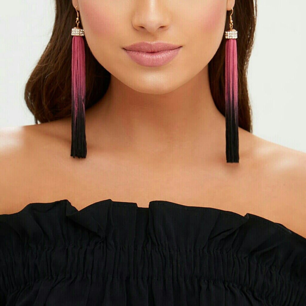 🎊 Pretty hanging fringe like earrings🎊